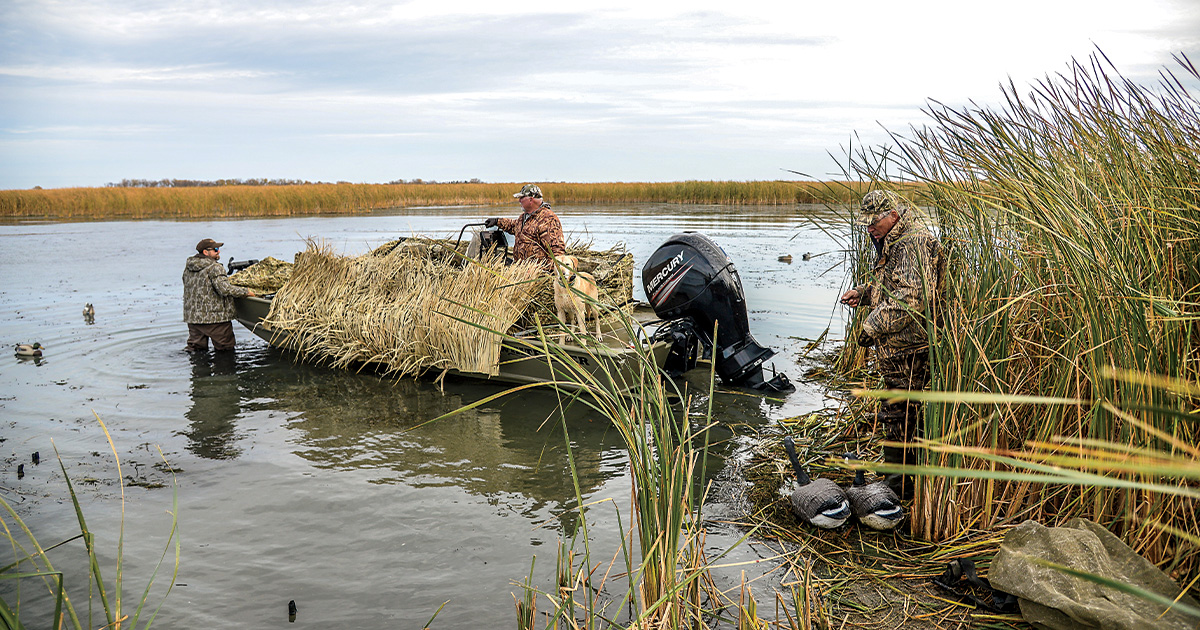 Hunters heading out on Devils Lake. Photo by John Hoffman, DU